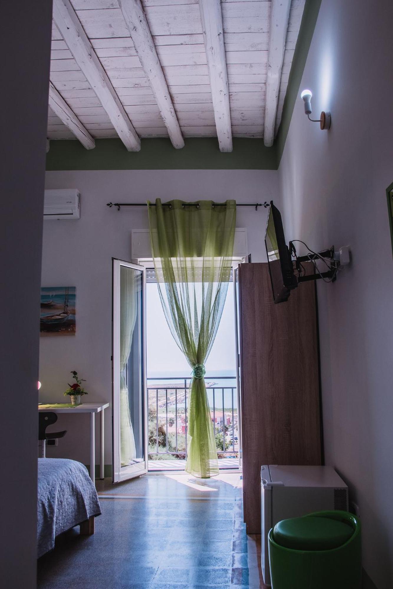 Bed and Breakfast Magico Sole à Porto Empedocle Extérieur photo
